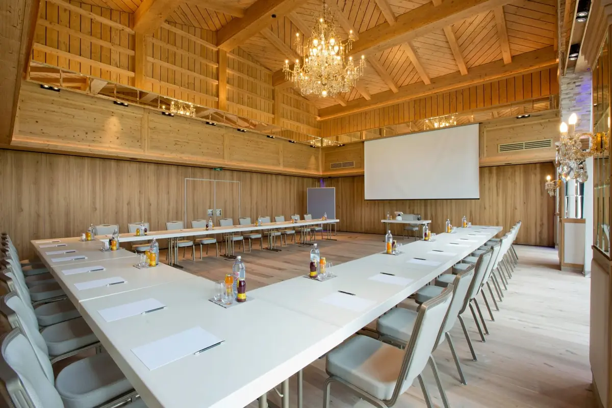 Seminarraum im Greenvieh Chalet in Tirol für Tagungen und Workshops
